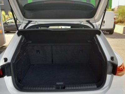 Audi A3 Sportback 40 TFSIe 204 S tronic 6 Design 1ER MAIN   - 8