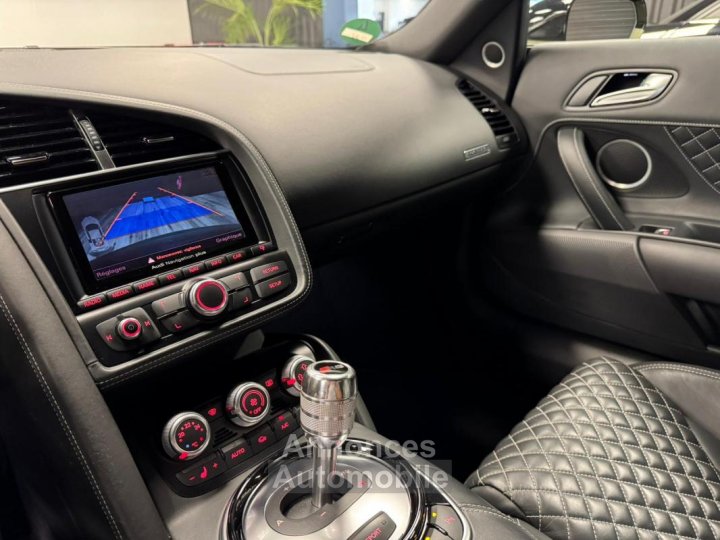Audi R8 Coupé (2) 42 V8 FSI 430 S tronic 7 - 25