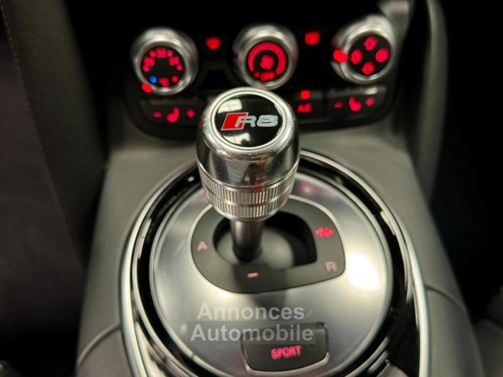 Audi R8 Coupé (2) 42 V8 FSI 430 S tronic 7 - 26