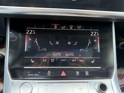 Audi A6 Avant Quattro 30 V6 45 TDI - 231 - BVA AVUS EXTENDED - TOIT OUVRANT + CAMERA AR + CARPLAY   - 21