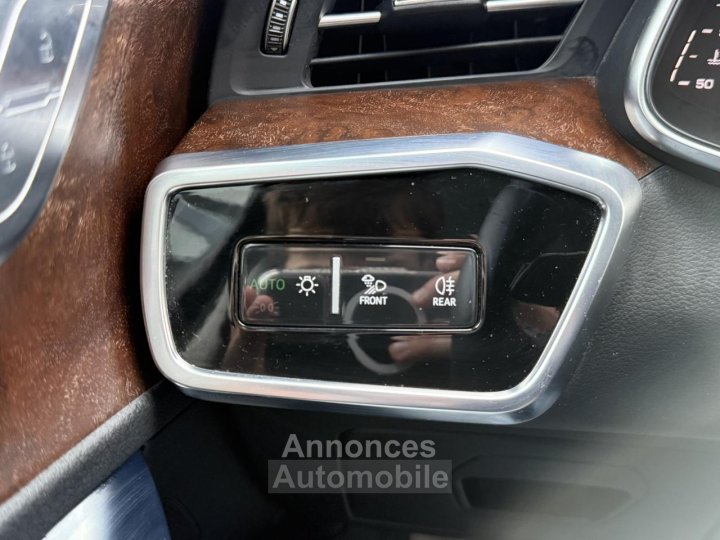 Audi A6 Avant Quattro 30 V6 45 TDI - 231 - BVA AVUS EXTENDED - TOIT OUVRANT + CAMERA AR + CARPLAY - 25