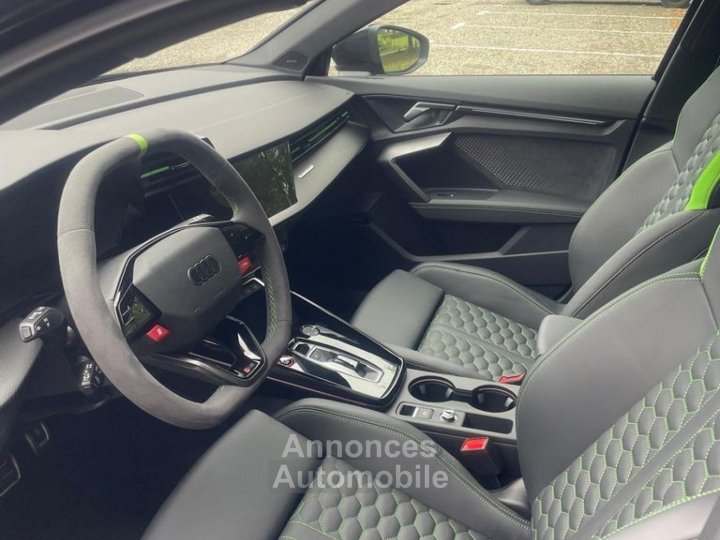 Audi RS3 SPORTBACK FACELIFT 2025 - 25L TFSI 400 Ch STRONIC 7 QUATTRO - FULL OPTIONS - 17