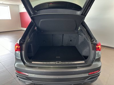 Audi Q3 45 TFSIe 245 ch S tronic 6 S line   - 39