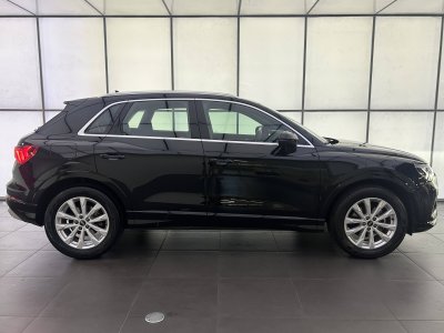 Audi Q3 35 TFSI 150 ch S tronic 7 Design Luxe   - 2