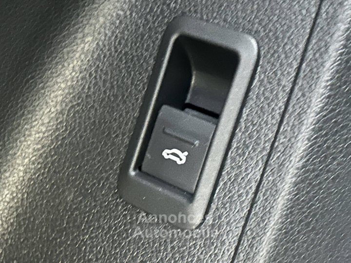 Audi Q3 35 TFSI 150 ch S tronic 7 Design Luxe - 10