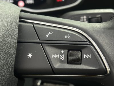 Audi Q3 35 TFSI 150 ch S tronic 7 Design Luxe   - 14