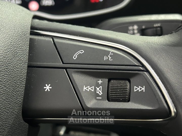 Audi Q3 35 TFSI 150 ch S tronic 7 Design Luxe - 14