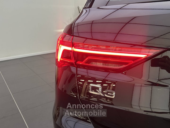 Audi Q3 35 TFSI 150 ch S tronic 7 Design Luxe - 38