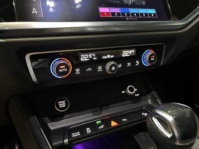 Audi Q3 45 TFSI E 245 S TRONIC S LINE   - 19