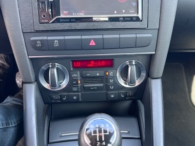 Audi A3 Sportback 1,6 TDI 105 CH CUIR   - 8