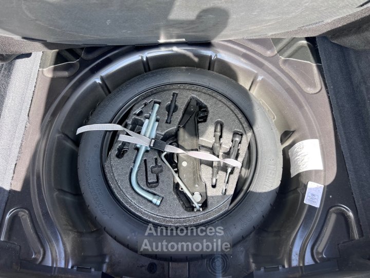 Audi A3 Sportback 1,6 TDI 105 CH CUIR - 12