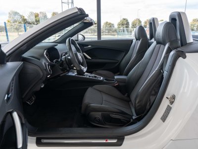 Audi TT Roadster Quattro 20 TFSI 230 S-tronic S-Line - 5