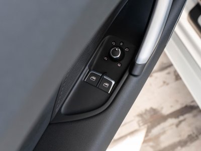 Audi TT Roadster Quattro 20 TFSI 230 S-tronic S-Line - 39