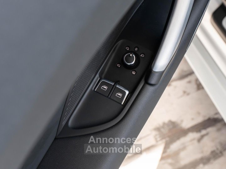 Audi TT Roadster Quattro 20 TFSI 230 S-tronic S-Line - 39