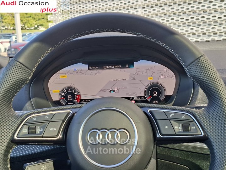 Audi Q2 35 TFSI 150 S tronic 7 Black Edition - 37