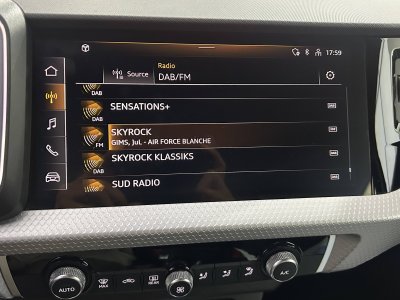 Audi A1 Sportback 30 TFSI 116 ch S tronic 7 S Line   - 28