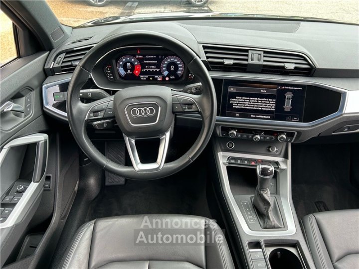 Audi Q3 35 TFSI 150 ch S tronic 7 Design - 11