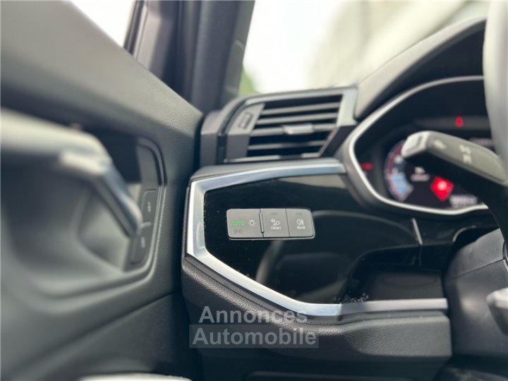 Audi Q3 35 TFSI 150 ch S tronic 7 Design - 40