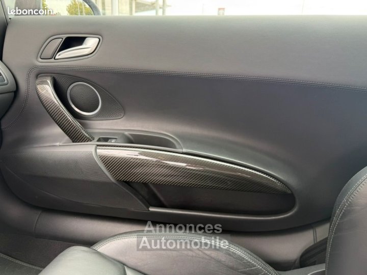 Audi R8 42 FSi 420 ch R TRONIC 6 - 10