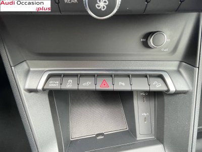 Audi Q3 Sportback 45 TFSIe 245 ch S tronic 6 S line   - 9