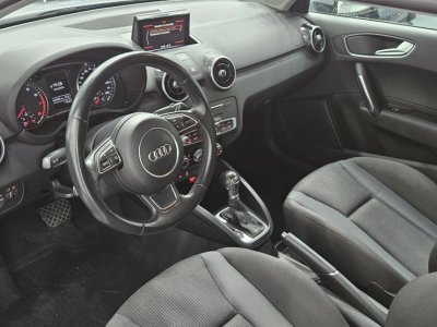 Audi A1 10 TFSI 95ch ultra Ambiente S tronic 7   - 5
