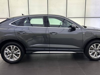 Audi Q3 Sportback 45 TFSIe 245 ch S tronic 6 S line   - 6