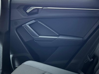 Audi Q3 Sportback 45 TFSIe 245 ch S tronic 6 S line   - 12