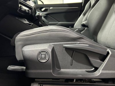 Audi Q3 Sportback 45 TFSIe 245 ch S tronic 6 S line   - 14