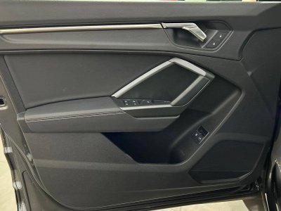 Audi Q3 Sportback 45 TFSIe 245 ch S tronic 6 S line   - 16