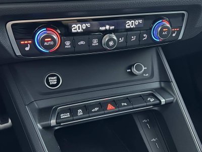 Audi Q3 Sportback 45 TFSIe 245 ch S tronic 6 S line   - 40