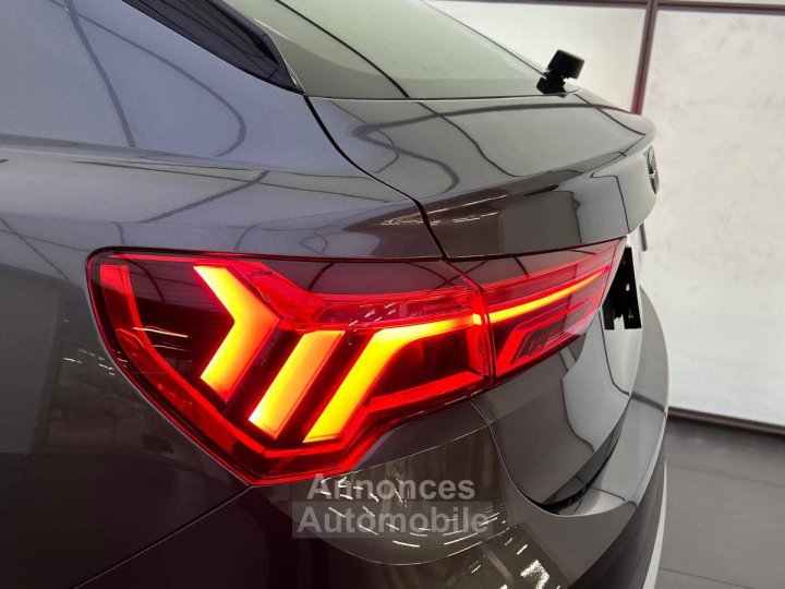 Audi Q3 Sportback 45 TFSIe 245 ch S tronic 6 S line - 44