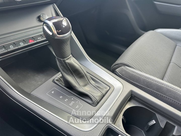 Audi Q3 35 TDI 150 ch S tronic 7 S line - 25