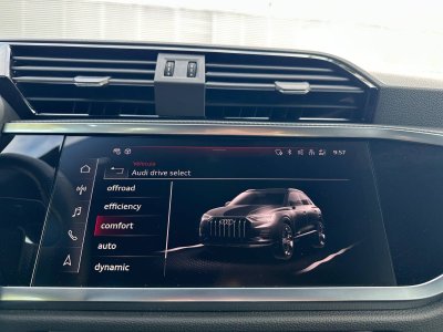 Audi Q3 35 TDI 150 ch S tronic 7 S line   - 52