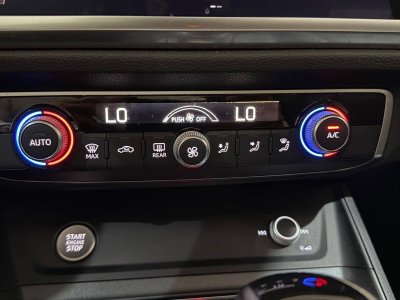 Audi Q3 35 TFSI 150 ch S tronic 7 S line   - 11