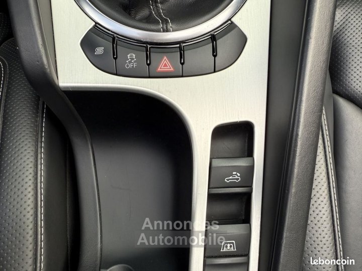 Audi TT RS ROADSTER 25 TFSI 340CH QUATTRO - 17