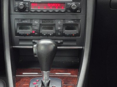 Audi A4 II 20 AMBITION LUXE MULTITRONIC   - 13