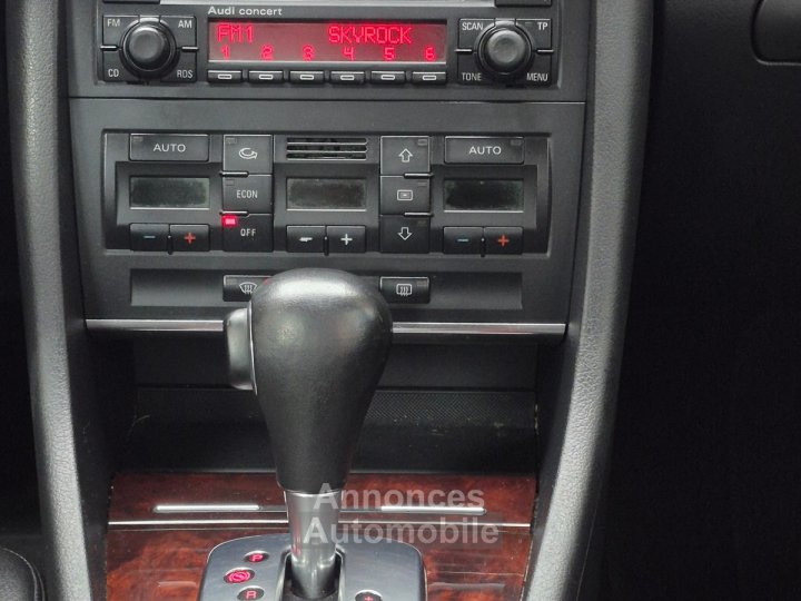 Audi A4 II 20 AMBITION LUXE MULTITRONIC - 13