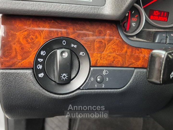 Audi A4 II 20 AMBITION LUXE MULTITRONIC - 28