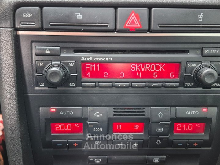 Audi A4 II 20 AMBITION LUXE MULTITRONIC - 32