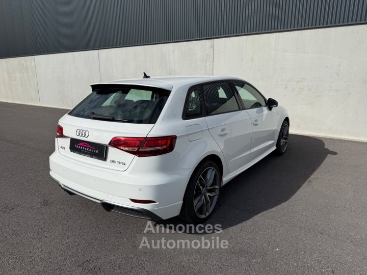 Audi A3 Sportback 35 TFSI 150 S tronic 7 - Suivi / R&eacute;vision &agrave; jour chez - - 5