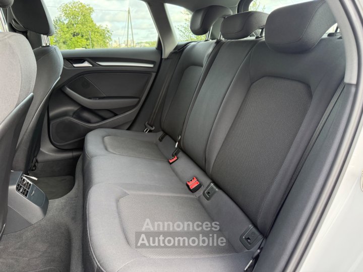 Audi A3 Sportback 35 TFSI 150 S tronic 7 - Suivi / R&eacute;vision &agrave; jour chez - - 14
