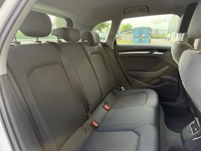 Audi A3 Sportback 35 TFSI 150 S tronic 7 - Suivi / R&eacute;vision &agrave; jour chez -   - 16