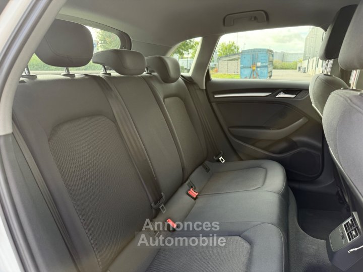 Audi A3 Sportback 35 TFSI 150 S tronic 7 - Suivi / R&eacute;vision &agrave; jour chez - - 16