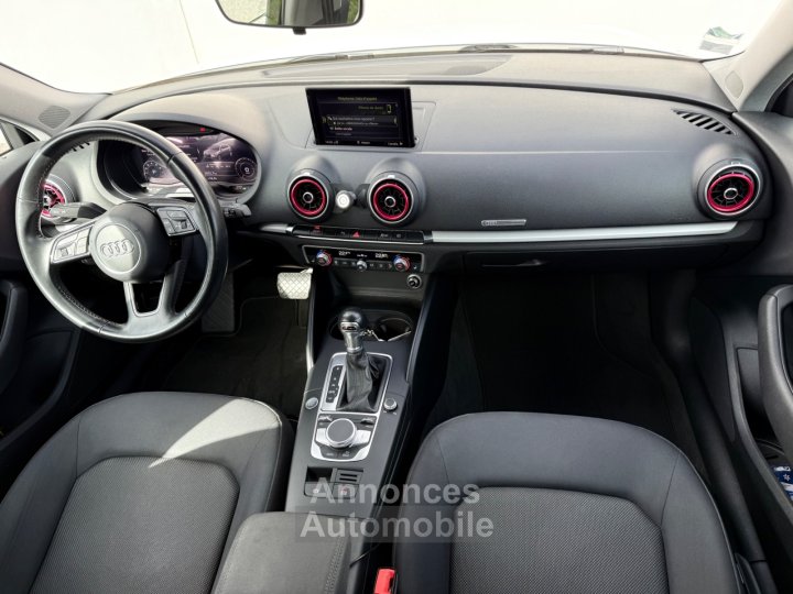 Audi A3 Sportback 35 TFSI 150 S tronic 7 - Suivi / R&eacute;vision &agrave; jour chez - - 32