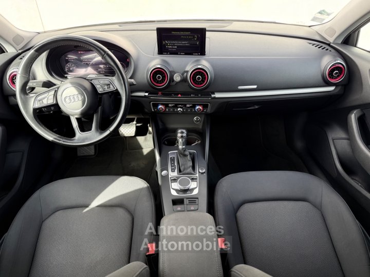 Audi A3 Sportback 35 TFSI 150 S tronic 7 - Suivi / R&eacute;vision &agrave; jour chez - - 33