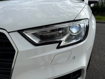 Audi A3 Sportback 35 TFSI 150 S tronic 7 - Suivi / R&eacute;vision &agrave; jour chez -   - 35