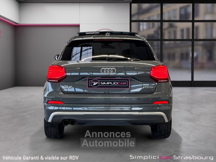 Audi Q2 14 TFSI COD 150 ch S tronic 7 Design Luxe GRIS NANO - TOIT OUVRANT - KEYLESS GO - PACK ASSIS ROUTE - AFFICHAGE TETE HAUTE - 7