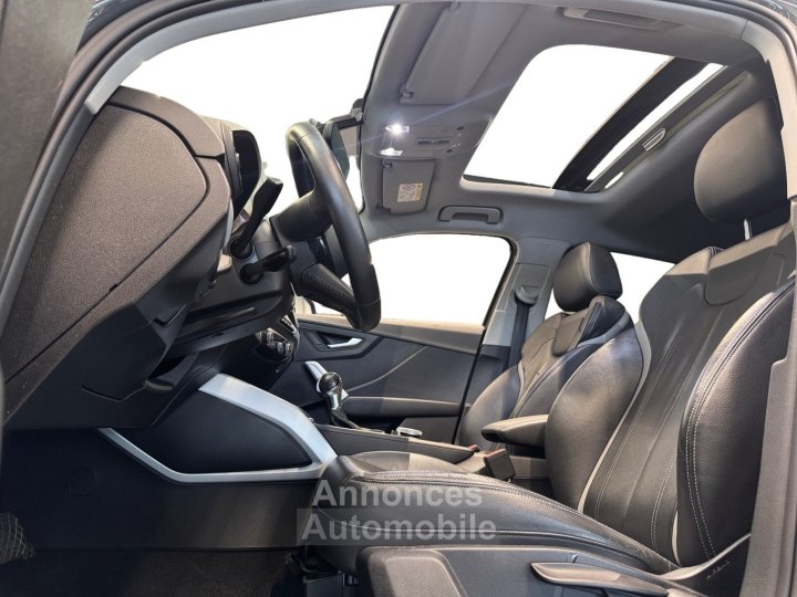 Audi Q2 14 TFSI COD 150 ch S tronic 7 Design Luxe GRIS NANO - TOIT OUVRANT - KEYLESS GO - PACK ASSIS ROUTE - AFFICHAGE TETE HAUTE - 10