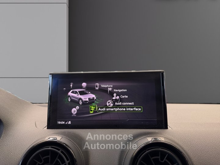 Audi Q2 14 TFSI COD 150 ch S tronic 7 Design Luxe GRIS NANO - TOIT OUVRANT - KEYLESS GO - PACK ASSIS ROUTE - AFFICHAGE TETE HAUTE - 15