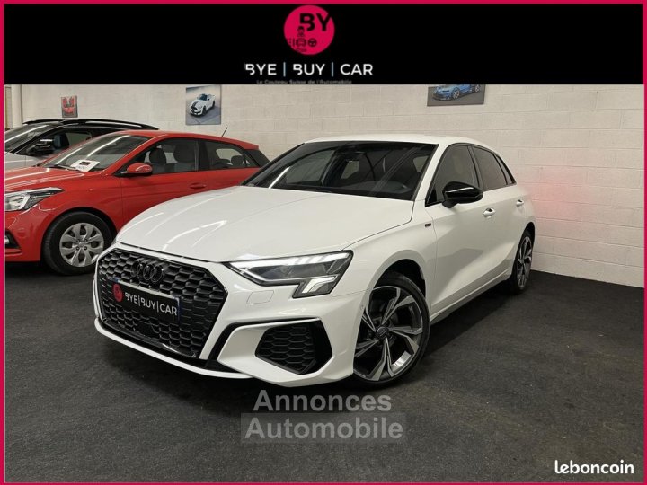 Audi A3 Sportback 20 30 tdi 115 s-line - 1